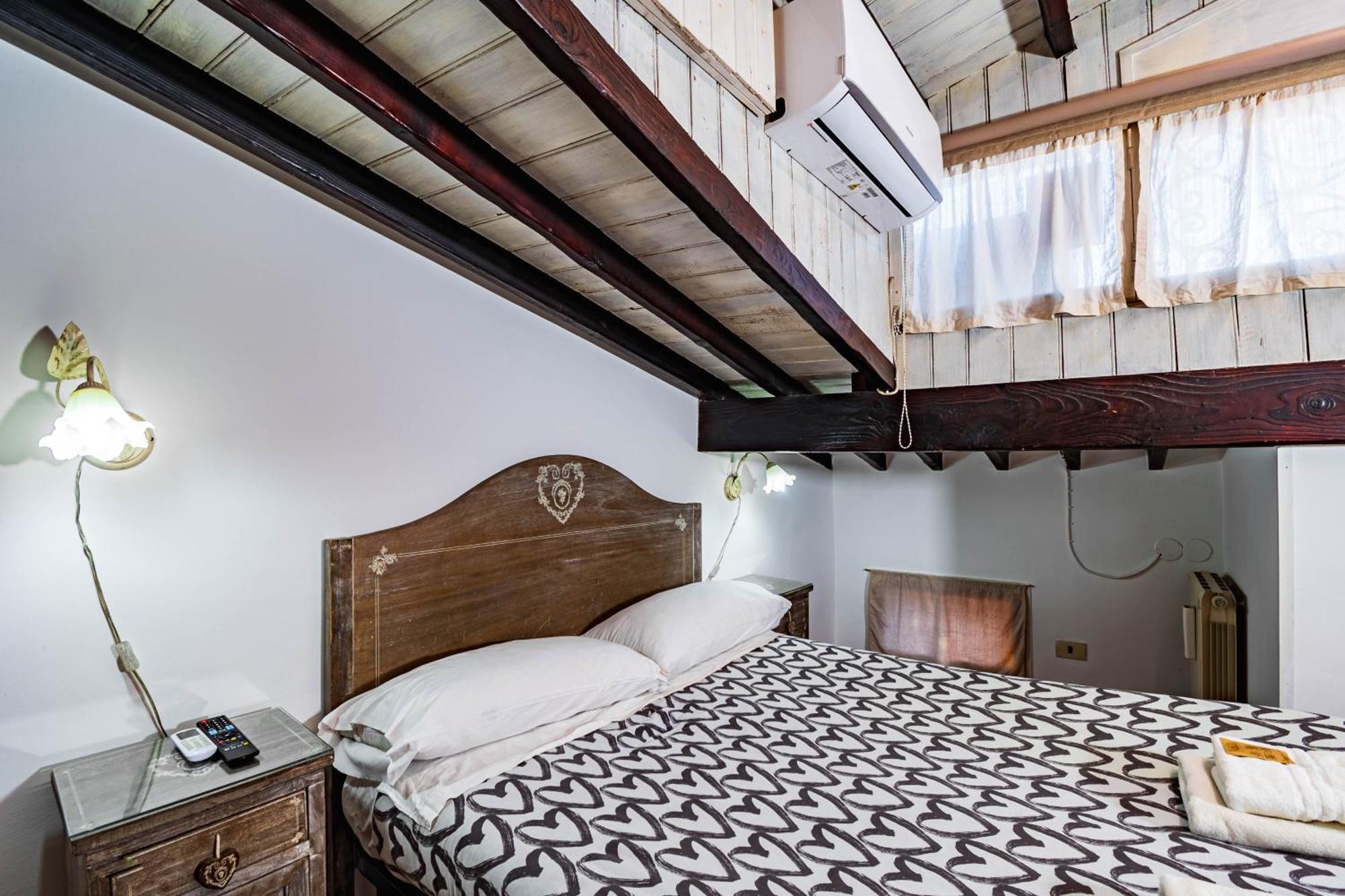 Casa Trasteverina Rome Bagian luar foto